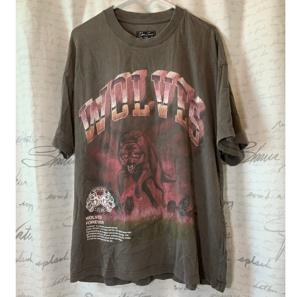 Darc Sport Wolves Forever Graphic Tee - Size Medium